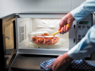 Как правильно ухаживать за микроволновой печью