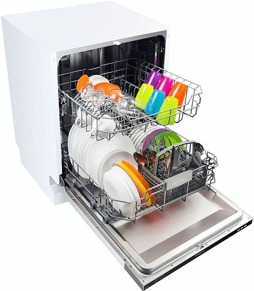 Как достать корзину из камеры посудомоечной машины